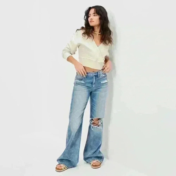 AE Cropped Wrap-Front Sweatshirt sz MEDIUM - Picture 5 of 5